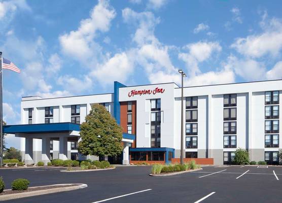 Hampton Inn Evansville 1