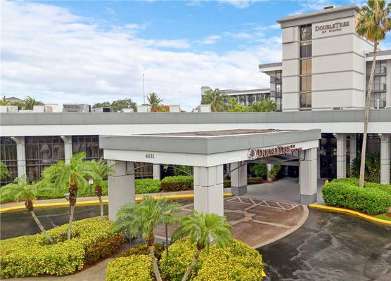 DoubleTree by Hilton Palm Beach Gardens 1