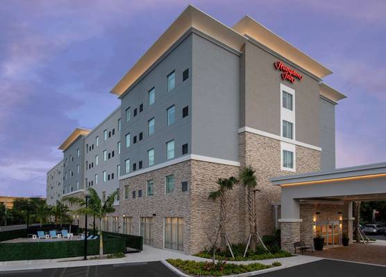 Hampton Inn Miami Airport East 1