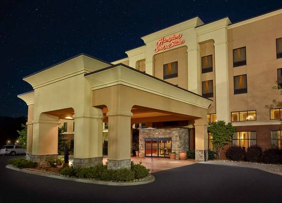 Hampton Inn & Suites Sevierville @ Stadium Drive 1