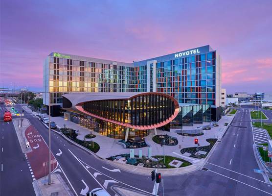 Novotel Melbourne Airport 1
