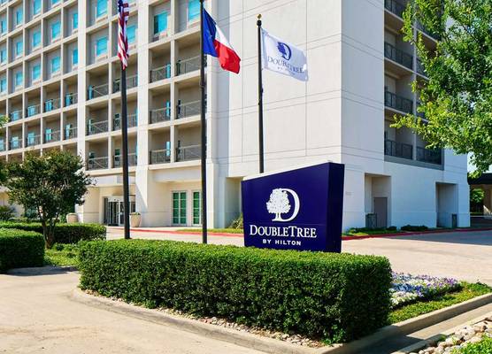 DoubleTree by Hilton Dallas - Love Field 1