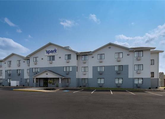 Spark by Hilton Carlisle South 1
