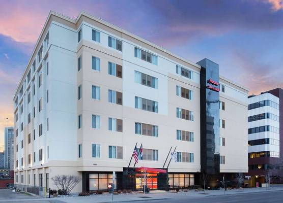 Hampton Inn & Suites Denver-Downtown 1