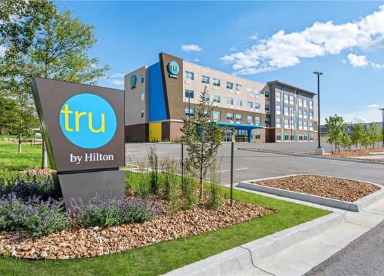 Tru By Hilton Kansas City Airport 1
