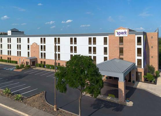 Spark By Hilton San Antonio Northwest Near Six Flags 1