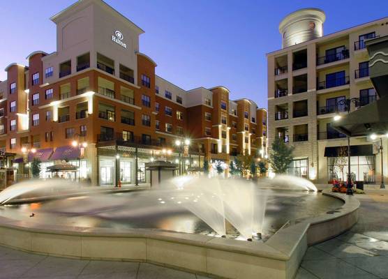 Hilton Promenade at Branson Landing 1
