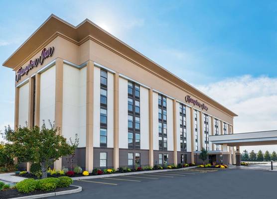 Hampton Inn Buffalo-Airport/Galleria Mall 1