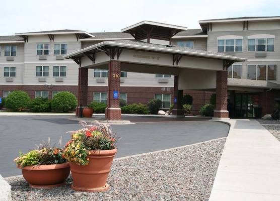 Hampton Inn Duluth Canal Park 1