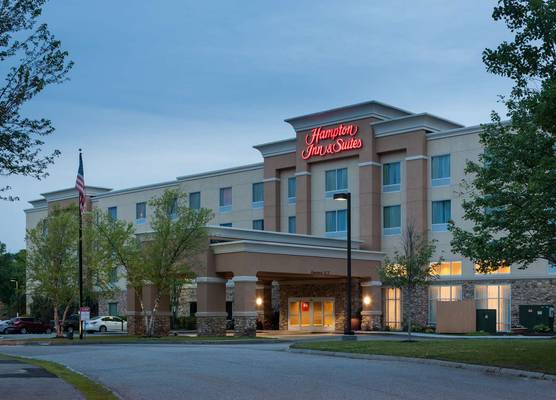 Hampton Inn & Suites Westford-Chelmsford 1