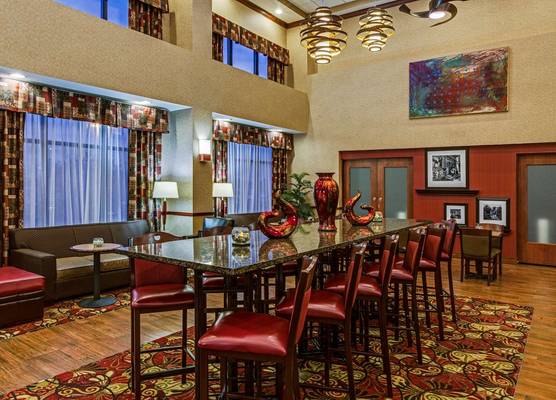 Hampton Inn & Suites Toledo-Perrysburg 1