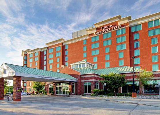 Hilton Garden Inn Ottawa Airport 1