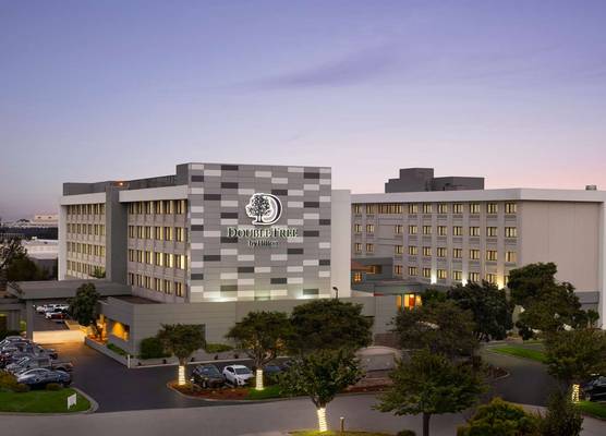 DoubleTree by Hilton San Francisco South Airport Blvd 1