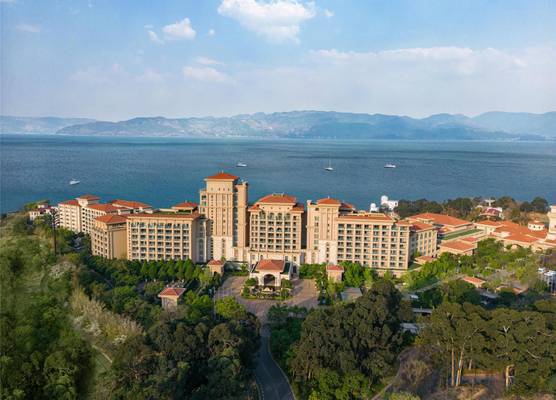 Hilton Yuxi Fuxian Lake 1