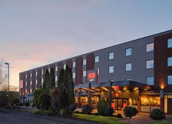 Radisson RED London Gatwick Airport 1