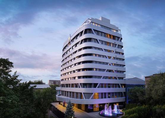 DoubleTree by Hilton Almaty 1