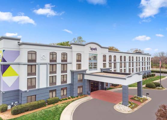 Spark by Hilton Charlotte Tyvola I-77 1