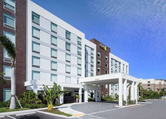 Home2 Suites by Hilton Ft. Lauderdale Airport-Cruise Port 1
