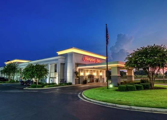 Hampton Inn Corinth 1