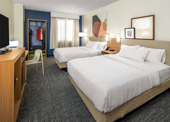 Spark by Hilton Hartford Vernon 1