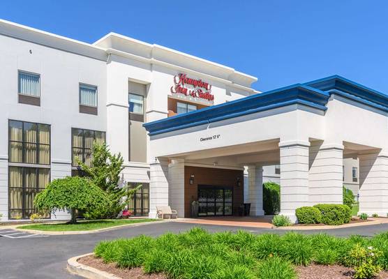 Hampton Inn & Suites Hartford-Manchester 1