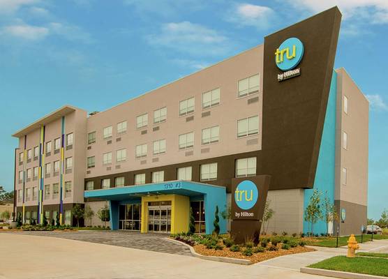 Tru by Hilton Lafayette River Ranch 1