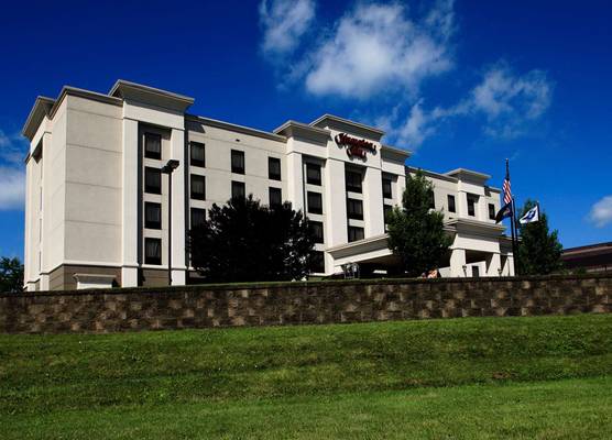 Hampton Inn Easton 1