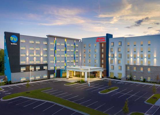Tru By Hilton Charlotte Airport Lake Pointe 1