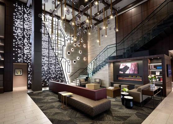 Hampton Inn & Suites Chicago-Downtown 1