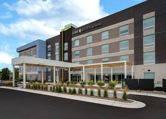 Home2 Suites By Hilton Grand Rapids Airport 1