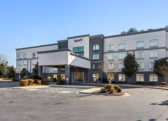 Spark by Hilton Port Wentworth Savannah 1