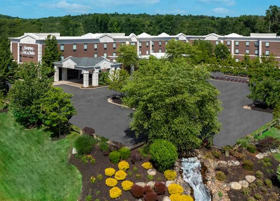 Hampton Inn & Suites Hartford/Farmington 1