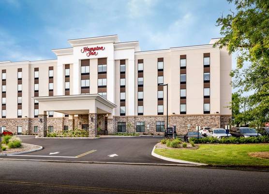 Hampton Inn By Hilton Paramus 1