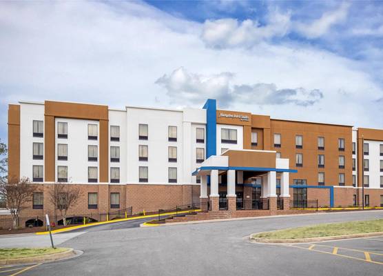Hampton Inn & Suites Augusta West 1