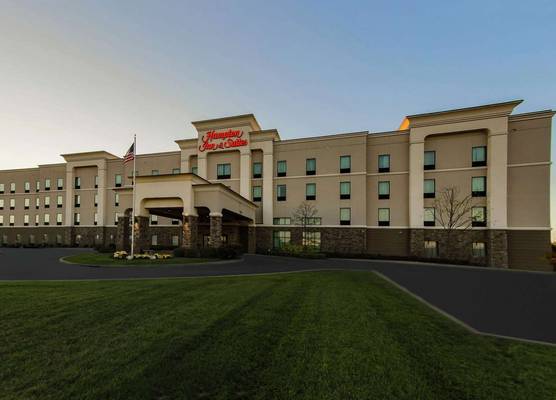 Hampton Inn & Suites Wheeling - The Highlands 1