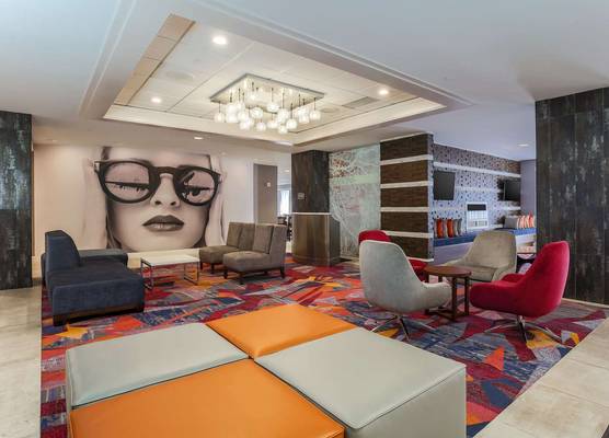 DoubleTree by Hilton Atlanta Airport 1