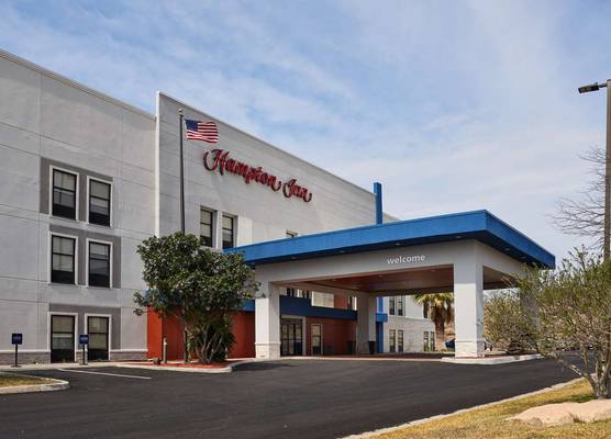 Hampton Inn Eagle Pass 1