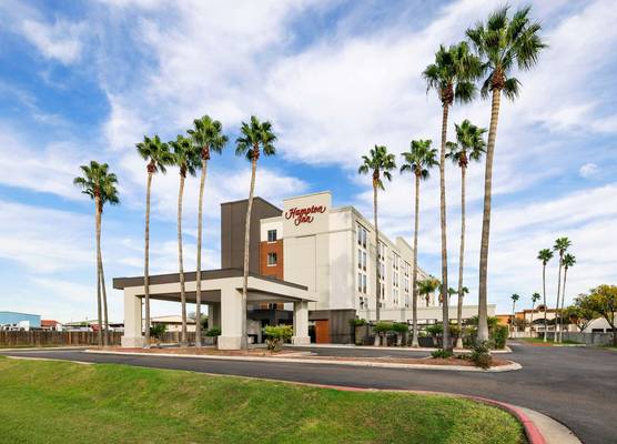 Hampton Inn Laredo 1
