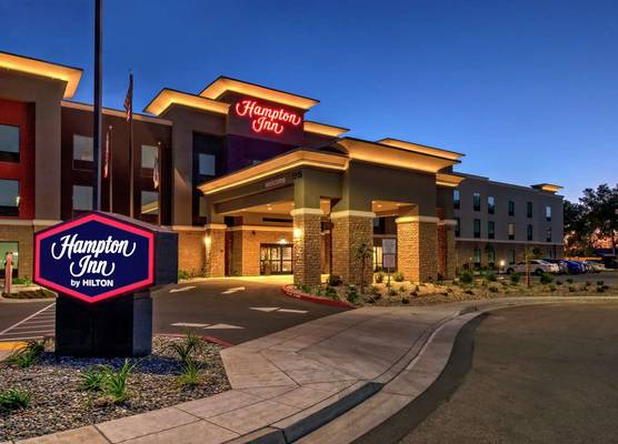 Hampton Inn Fresno Airport 1