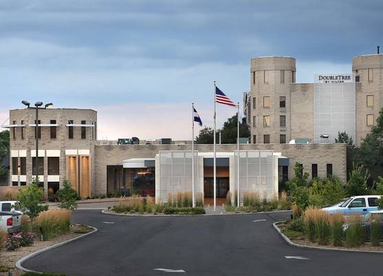 DoubleTree by Hilton Denver - Thornton 1