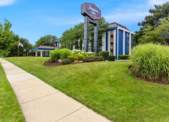 Hampton Inn Chicago-Naperville 1