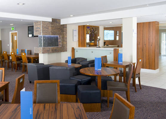 Holiday Inn Express LEEDS - EAST by IHG 1