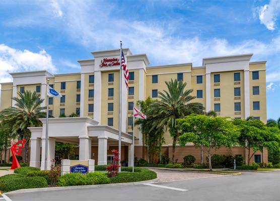 Hampton Inn and Suites Coconut Creek 1