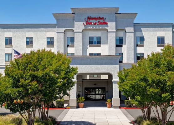 Hampton Inn & Suites Rohnert Park - Sonoma County 1