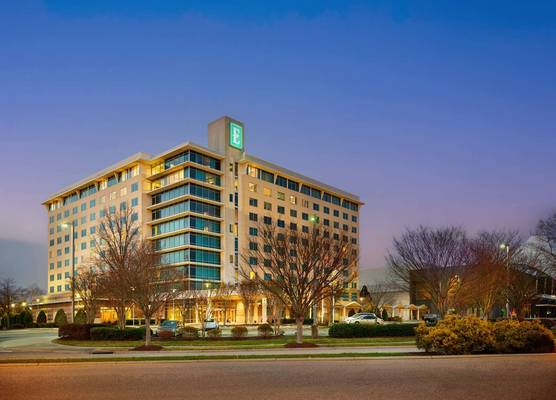 Embassy Suites by Hilton Hampton Convention Center 1