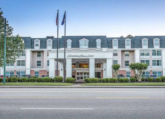 Hampton Inn & Suites Williamsburg-Richmond Rd. 1