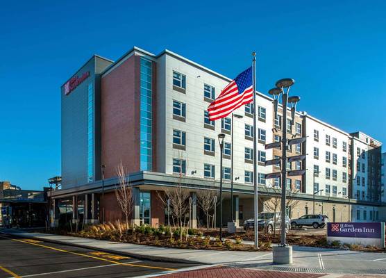 Hilton Garden Inn Foxborough Patriot Place 1