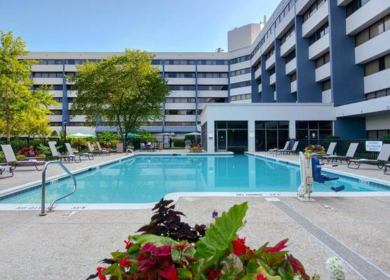 DoubleTree Suites by Hilton Raleigh - Durham 1
