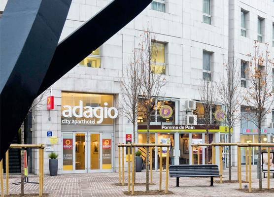 Aparthotel Adagio La Défense Esplanade 1
