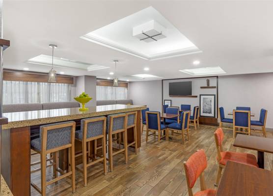 Hampton Inn Washington, NC 1